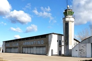 Se funda el Aero Club Argentino