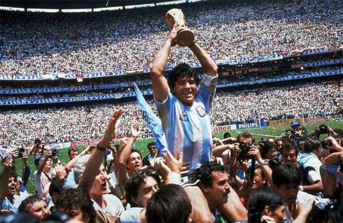 Nace Diego Armando Maradona